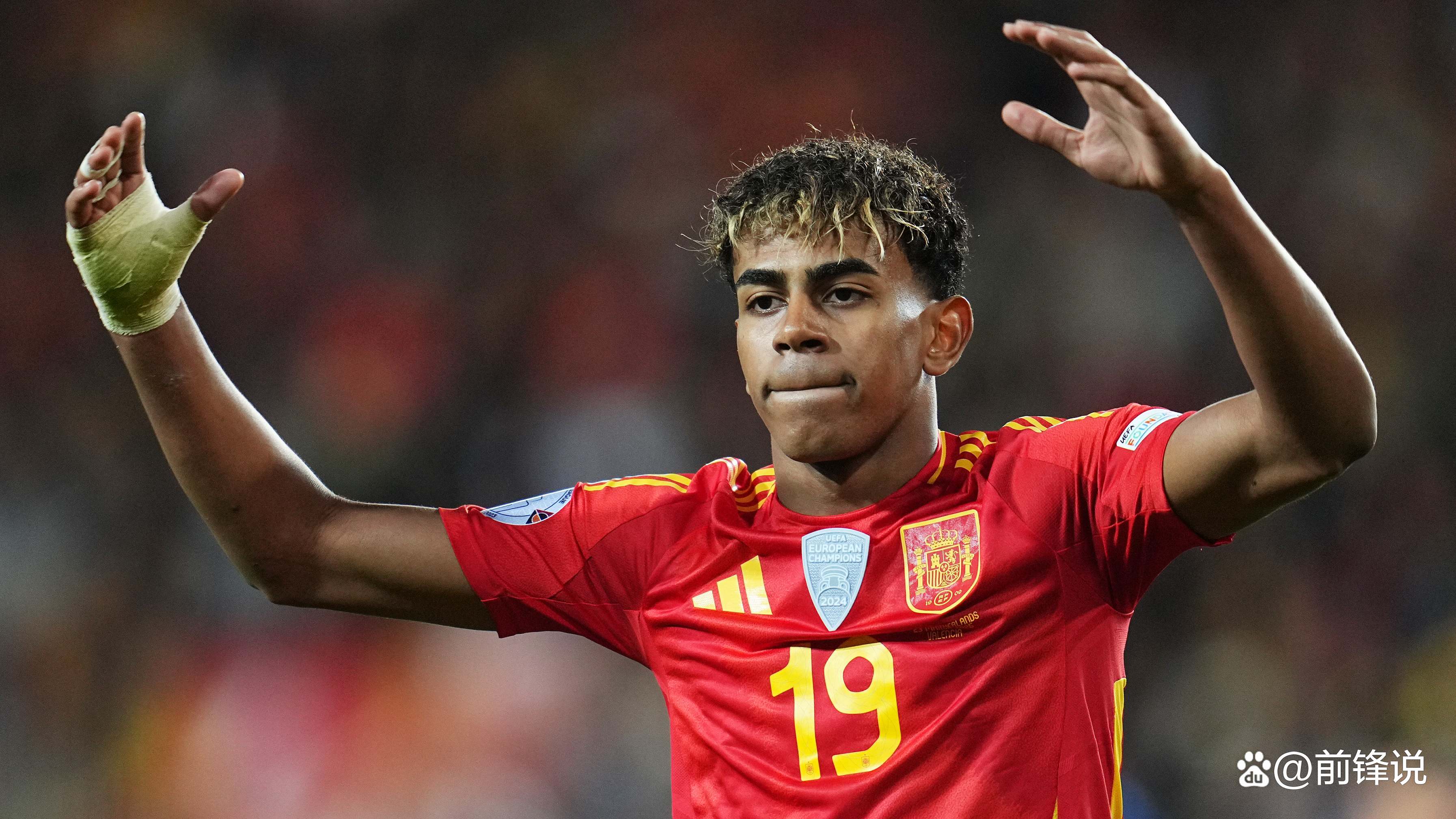 KAIYUN-包含莱万多夫斯基在瑞士队比赛中重返赛场，领先优势明显引发热议！的词条