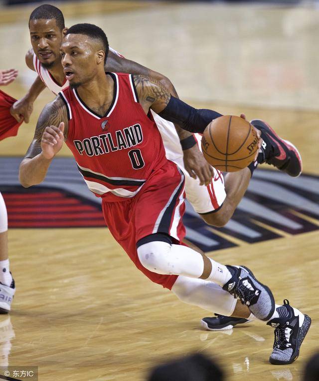 开云体育-浓眉哥迎来五赛季高光表现，巴黎圣日耳曼球迷沸腾！的简单介绍