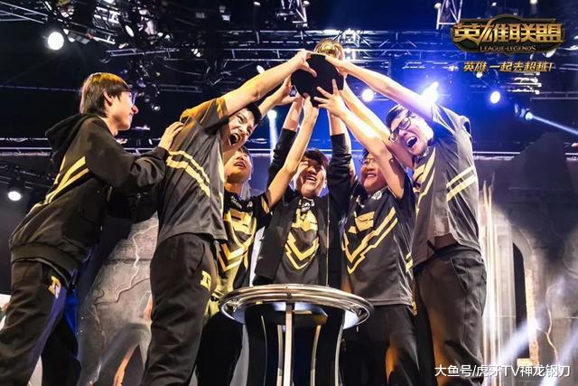 KAIYUN-C罗巅峰对决，Uzi与30激战热火分钟，连败胜负难料！的简单介绍